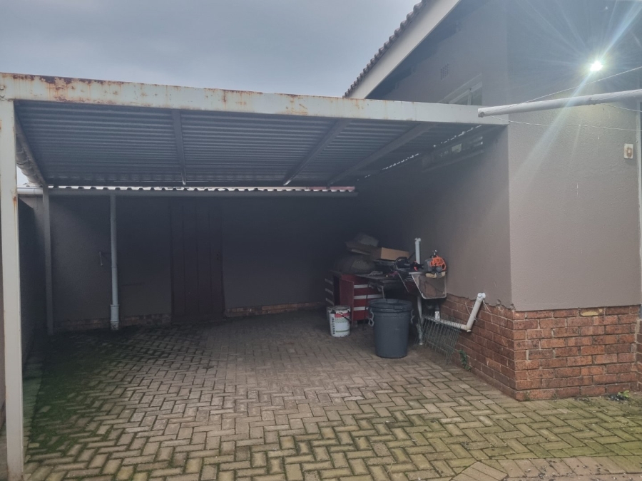 3 Bedroom Property for Sale in Vaalpark Free State